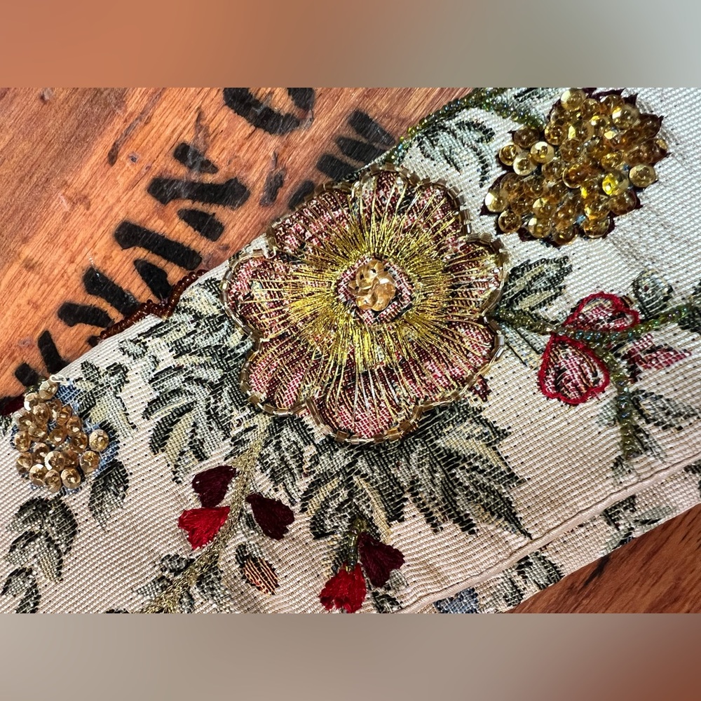 Christian Livingston collection beaded tapestry wallet